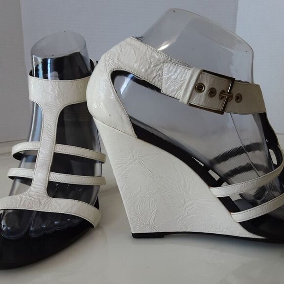 Givenchy Shoes - GIVENCHY CRINKLED PATENT LEATHER STRAPPY WEDGE SANDALS SZ 40